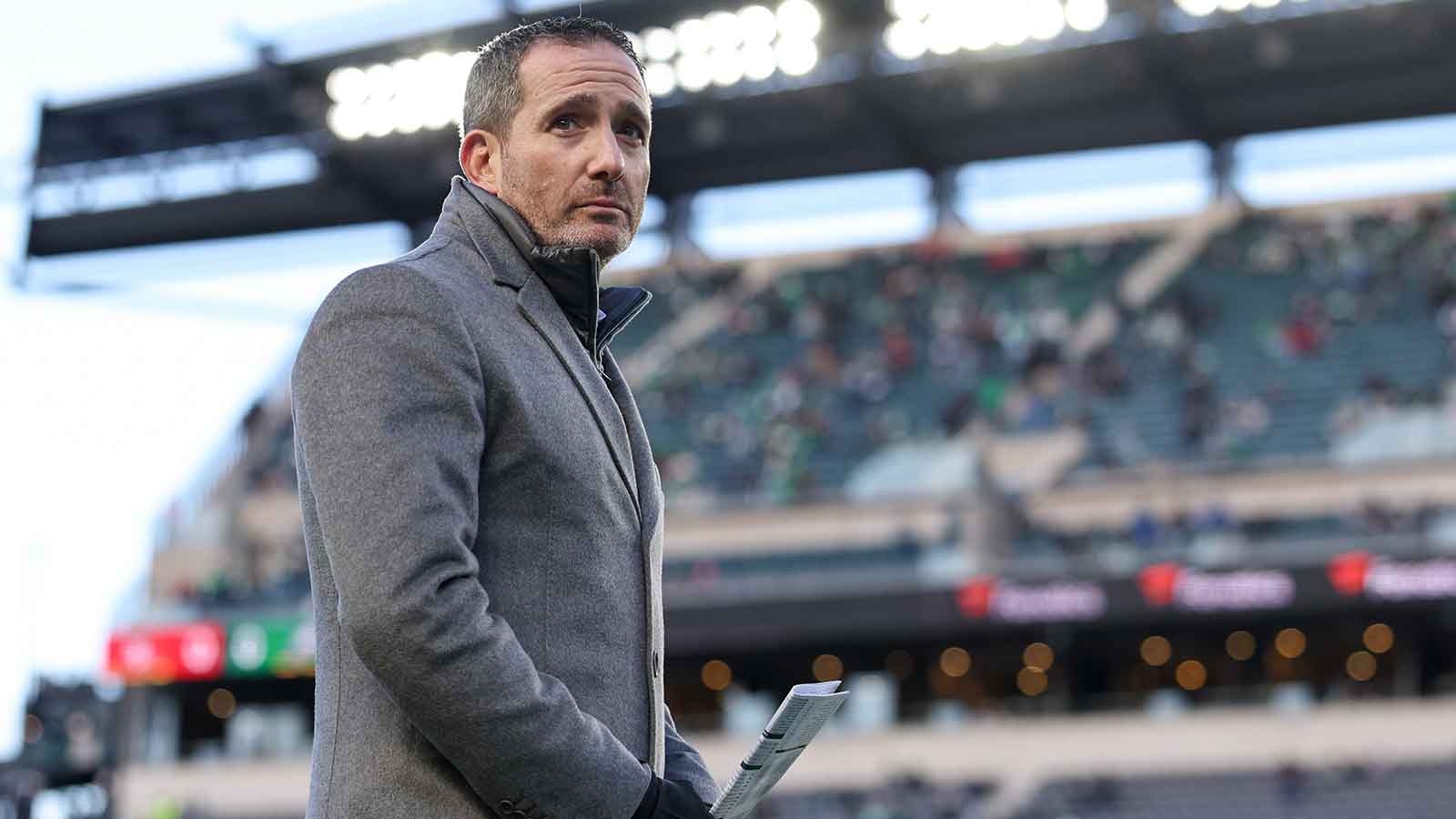 https://wp.clutchpoints.com/wp-content/uploads/2026/07/Howie-Roseman-2.jpg