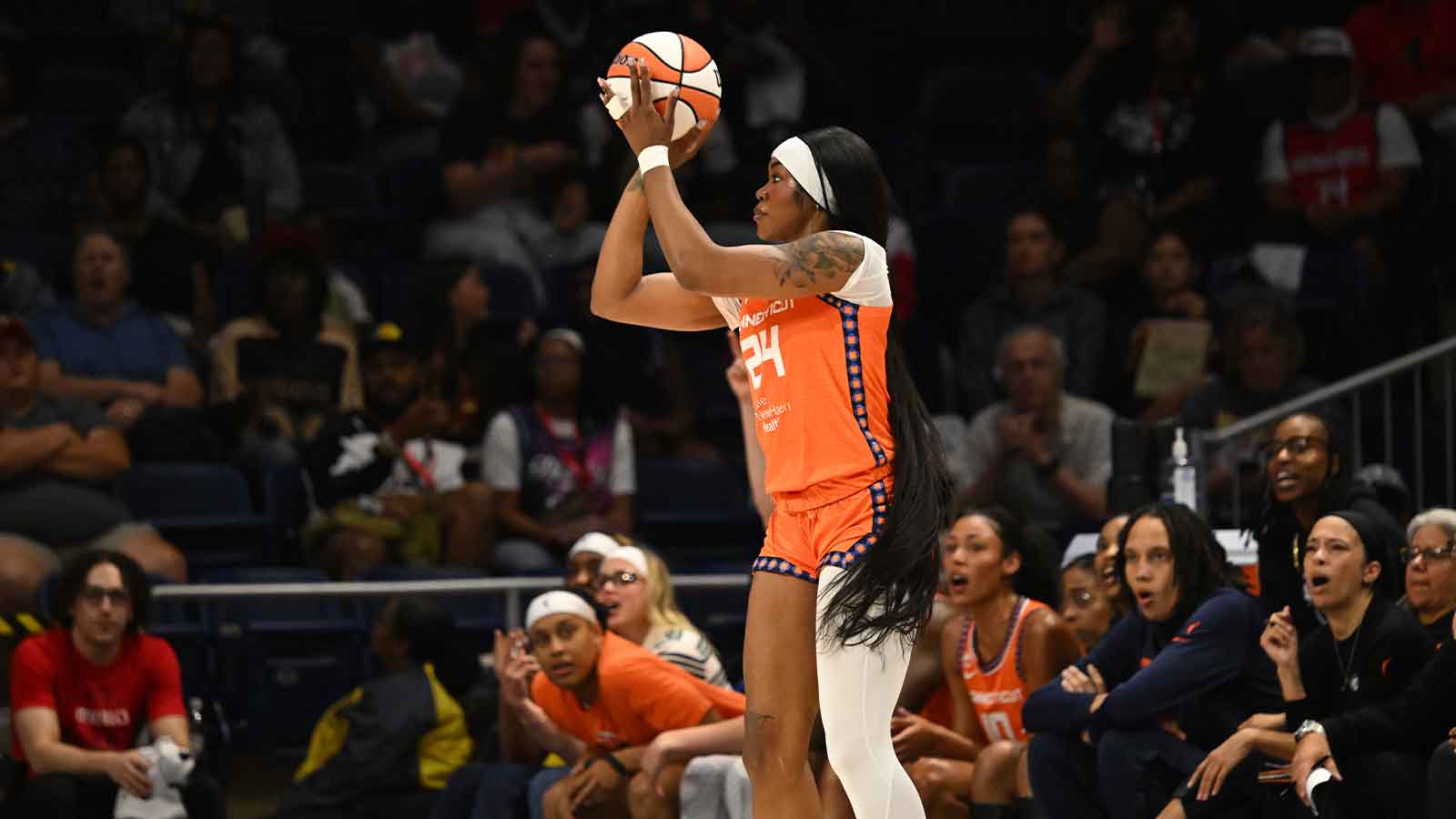 sophie cunningham wnba rallies