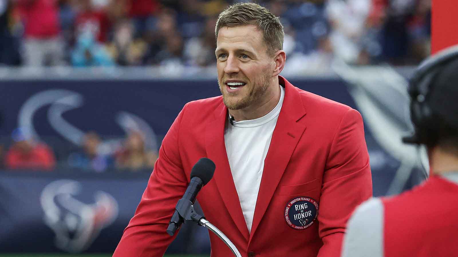 JJ-Watt-at-a-press-conference.jpg
