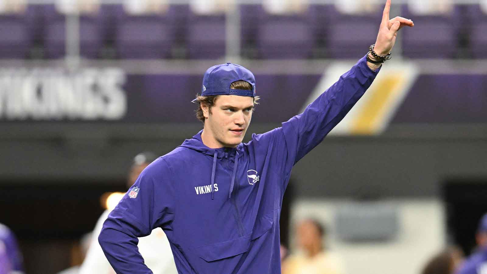Vikings’ Kyler Murray, JJ McCarthy show up-and-down signs on training camp day 1