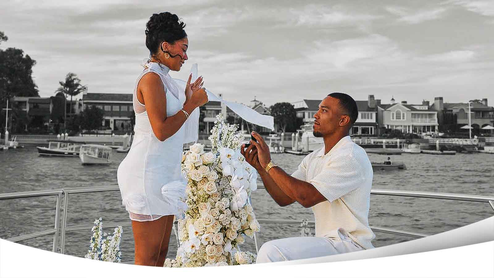 Lions' Amon-Ra St. Brown proposes to Brooklyn Adams