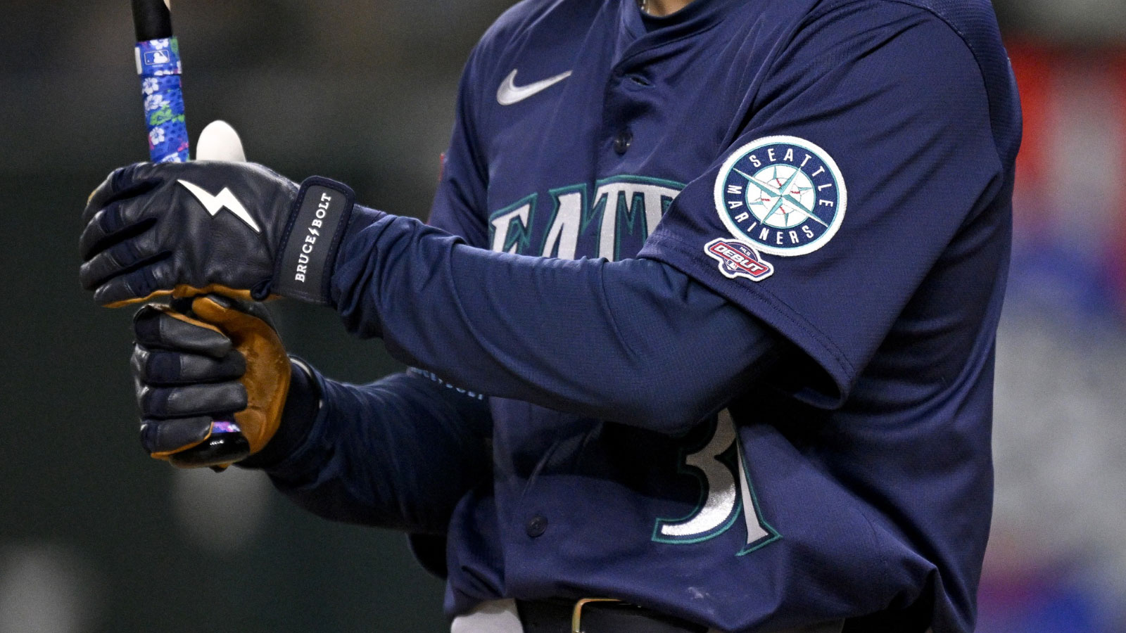 Josh Naylor hands Astros crucial loss in stunning ending to Mariners win