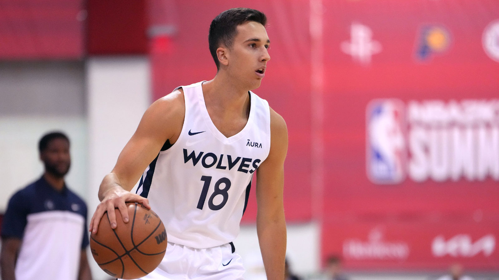 https://wp.clutchpoints.com/wp-content/uploads/2026/07/Matteo-Spagnolo-dribbles-against-the-Charlotte-Hornets-during-NBA-Summer-League.jpg