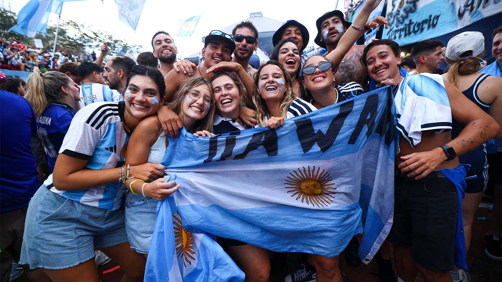 Argentina fans take over Atlanta ahead of England World Cup semifinal