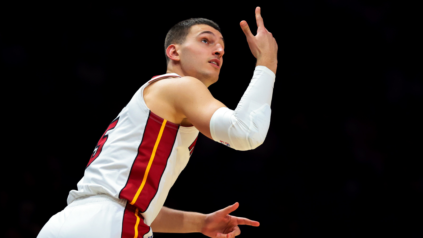 Heat news: Nikola Jovic flexes at FIBA World Cup qualifiers as