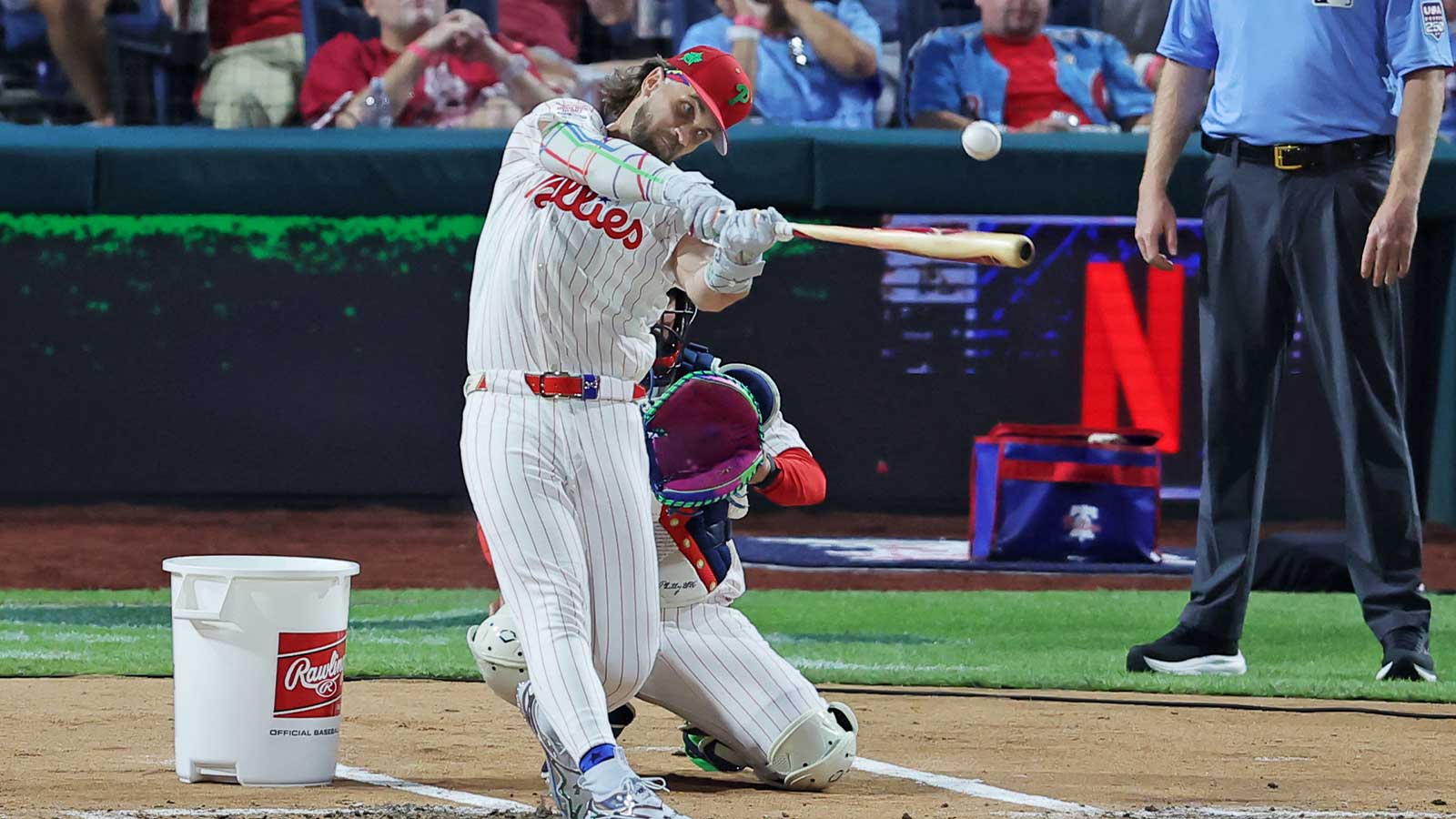 Phillies’ Bryce Harper pitches aluminum bats for final round of the Home Run Derby