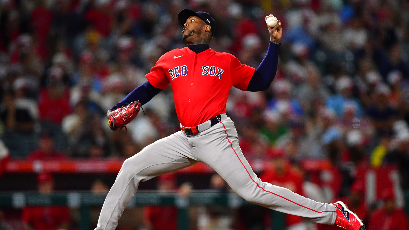 https://wp.clutchpoints.com/wp-content/uploads/2026/07/Red-Sox-pitcher-Aroldis-Chapman.jpg
