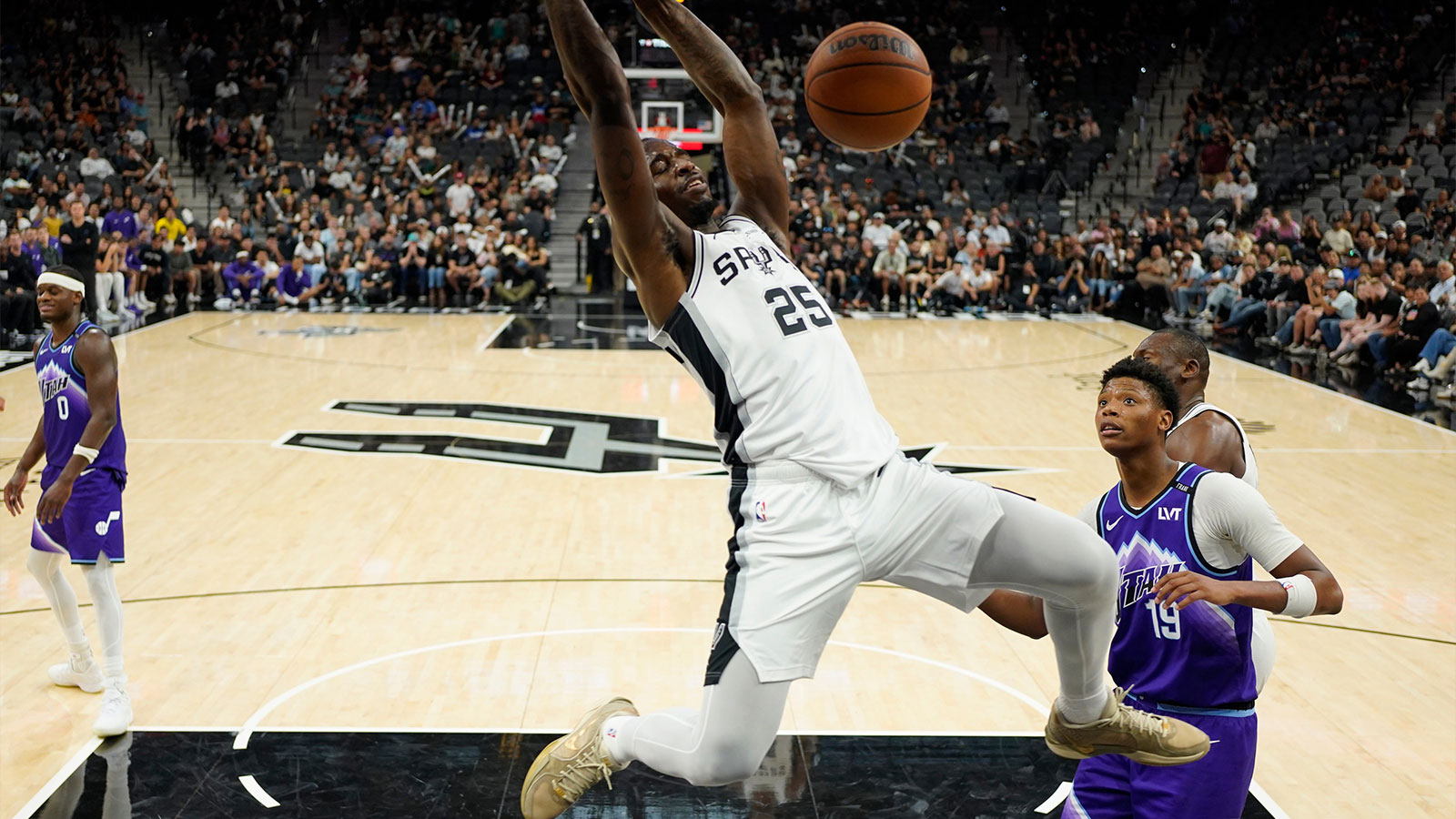 How 'dream' continues for Spurs free agent signee