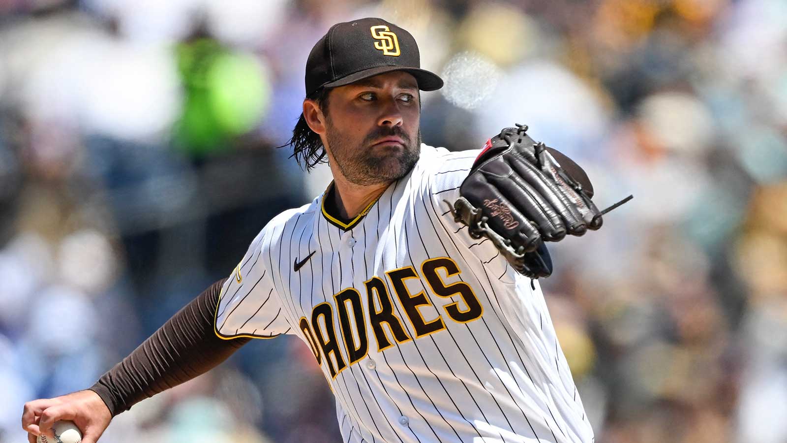Padres DFA knuckleball pitcher just days before MLB trade deadline
