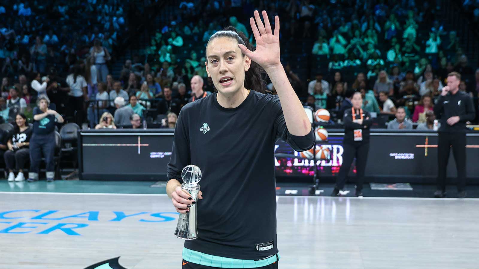 Liberty’s Breanna Stewart sets WNBA record with 3,000th scored point with NY