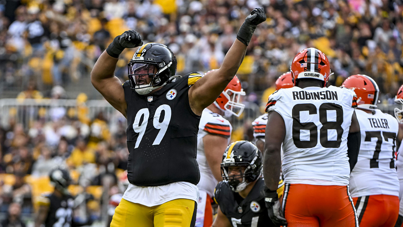 Steelers’ Derrick Harmon carted to locker room with painful injury vs. Browns