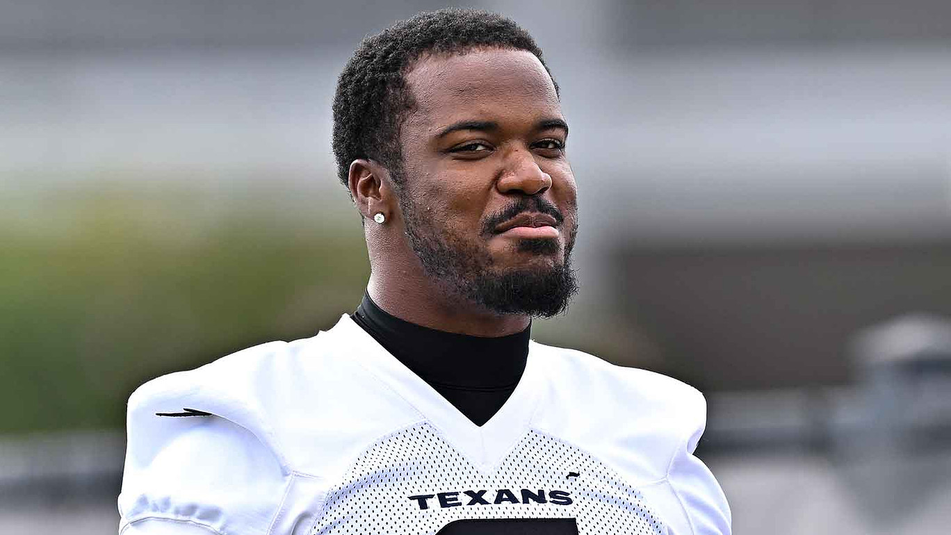 Texans $54 million star named ‘Dennis Rodman of linebackers'