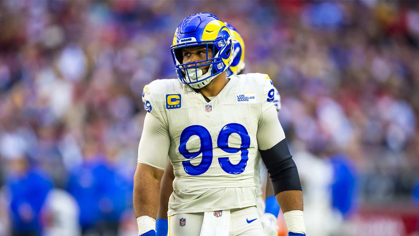 Adam Schefter hilariously urged to break Aaron Donald comeback bombshell