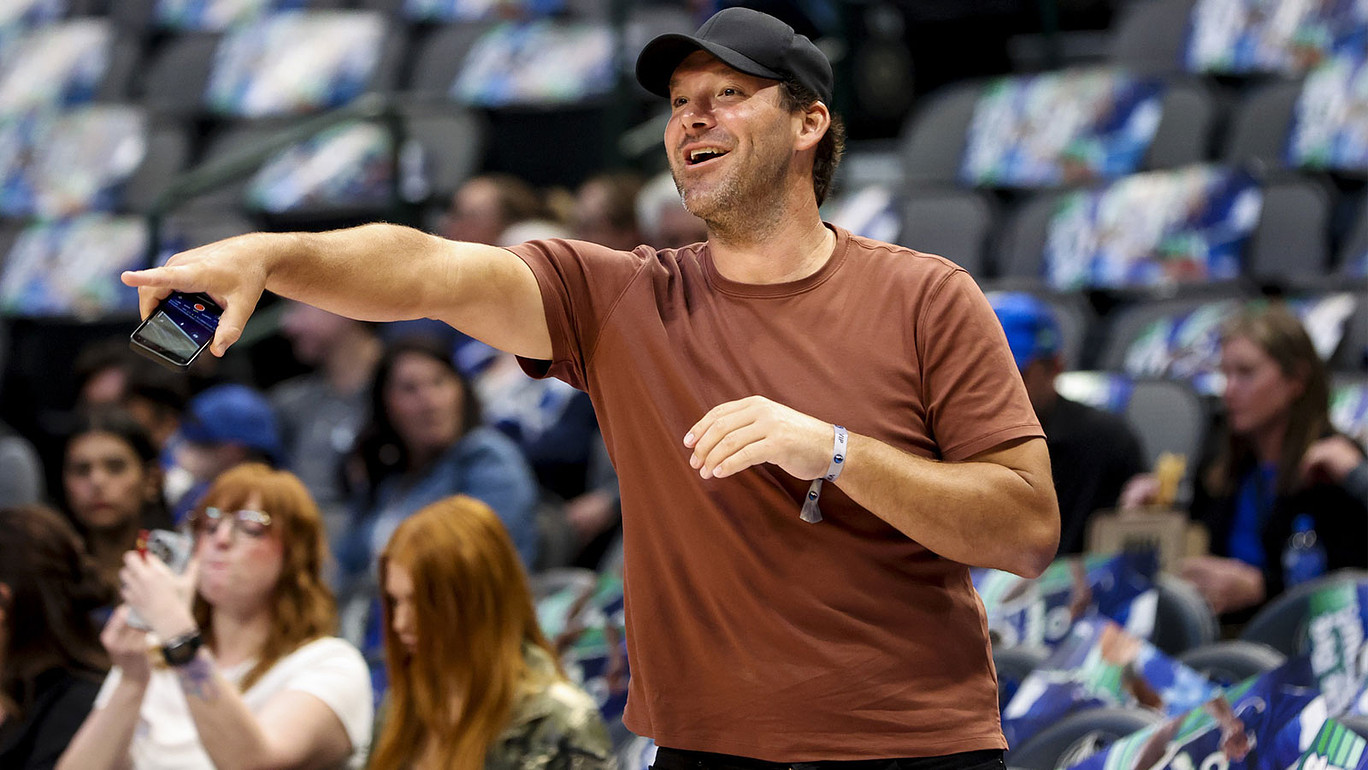 Tony Romo ‘not a big regrets guy,' but he just confessed 1 from Cowboys days