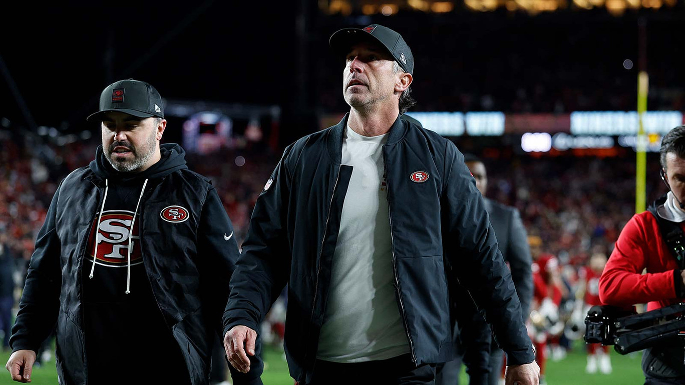49ers’ Kyle Shanahan gives promising update on injured lineman after beating Chargers