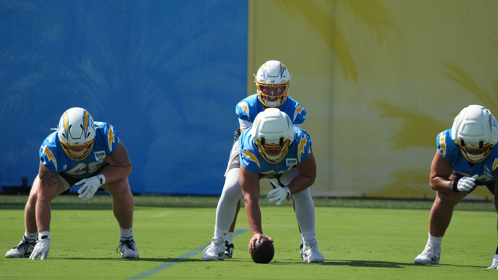2 Chargers first-stringers in danger of losing starting jobs ahead of 2026 NFL season