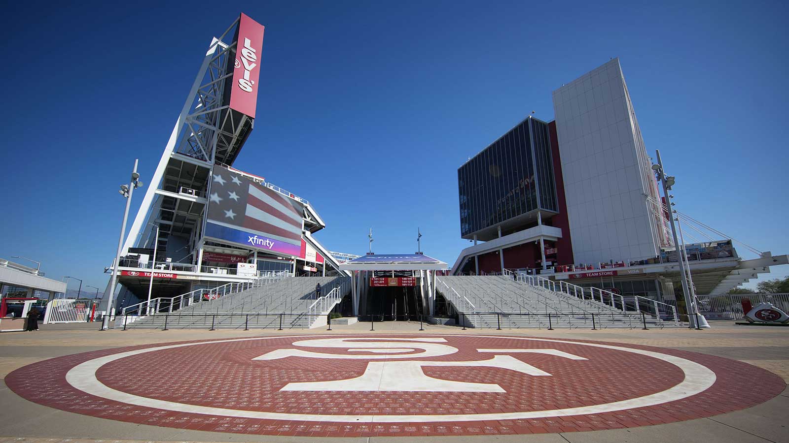 49ers sign former Bears RB as Christian McCaffrey backup