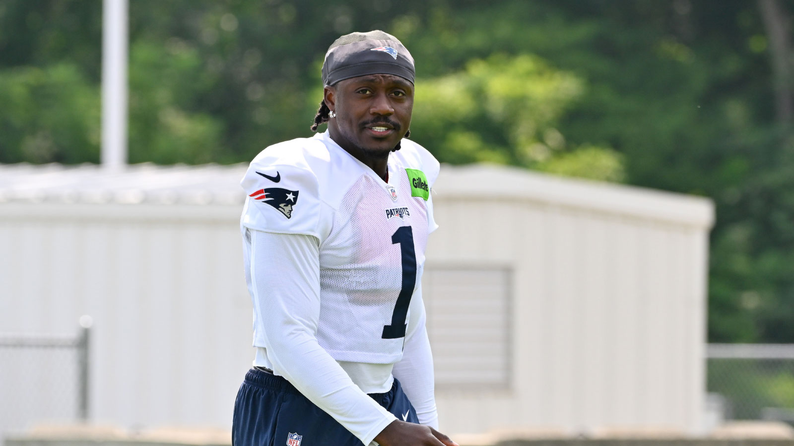 https://wp.clutchpoints.com/wp-content/uploads/2026/08/AJ-Brown-of-the-New-England-Patriots-2.jpg
