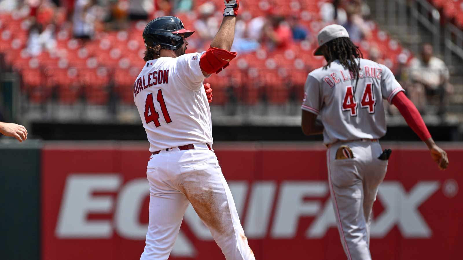 MLB rumors: Cardinals player named ‘1 of most popular controllable bats’ on trade market at deadline