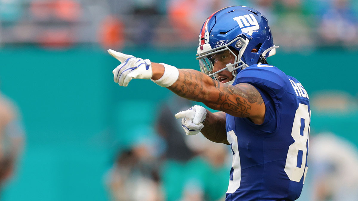 https://wp.clutchpoints.com/wp-content/uploads/2026/08/Aug-22-2026-Miami-Gardens-Florida-USA-New-York-Giants-wide-receiver-Isaiah-Hodgins-89-reacts.jpg