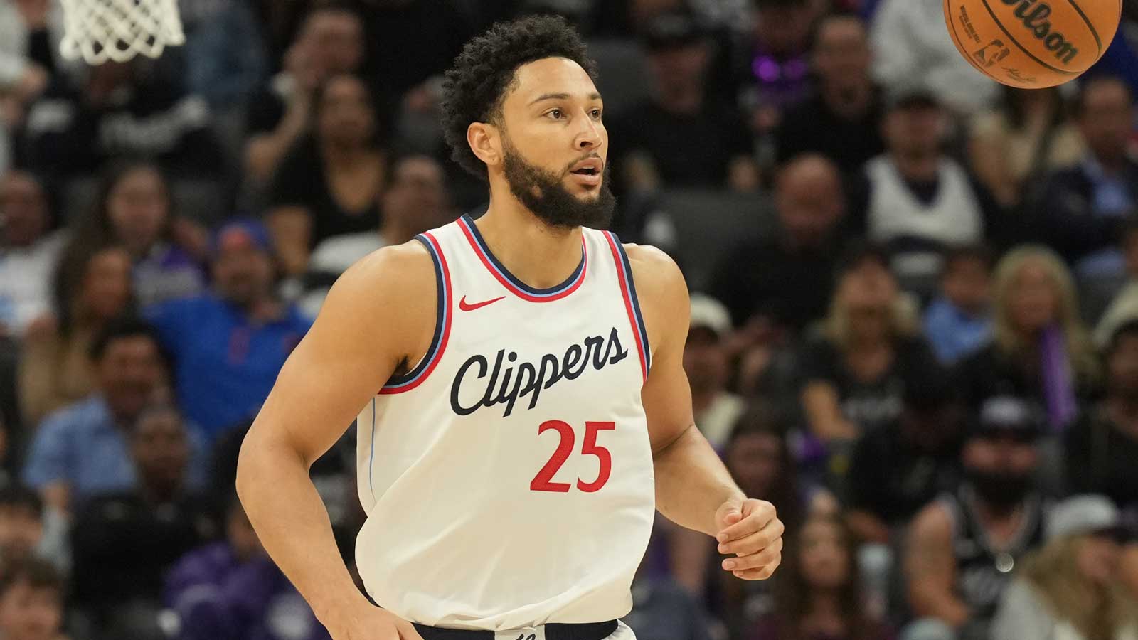 https://wp.clutchpoints.com/wp-content/uploads/2026/08/Ben-Simmons-basketball-in-air.jpg
