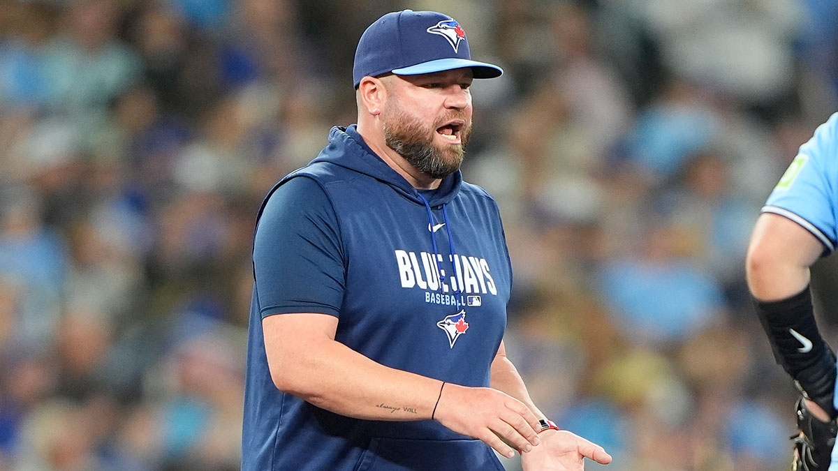 https://wp.clutchpoints.com/wp-content/uploads/2026/08/Blue-Jays-manager-John-Schneider-visits-the-pitching-mound.jpg