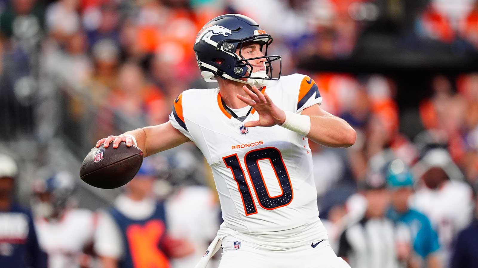 https://wp.clutchpoints.com/wp-content/uploads/2026/08/Bo-Nix-throws-a-pass.jpg