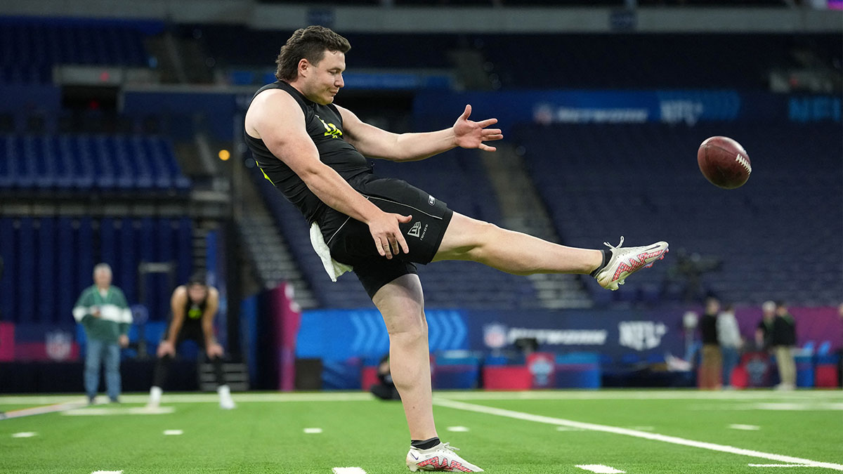 Former Georgia All-American wins Vikings punter battle over Johnny Hekker