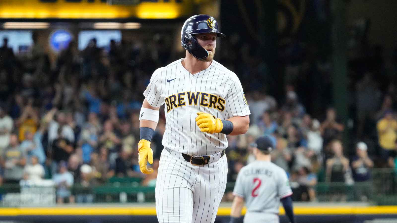https://wp.clutchpoints.com/wp-content/uploads/2026/08/Brewers-first-baseman-Jake-Bauers-9-rounds-the-bases.jpg