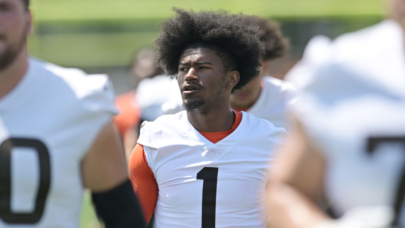 Browns’ KC Concepcion suffers injury scare during training camp