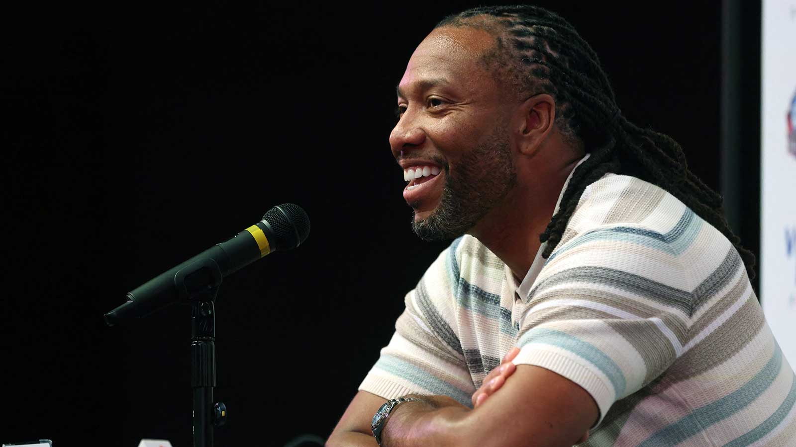Wild Larry Fitzgerald butterfly effect on field at Cardinals’ Hall of Fame Game