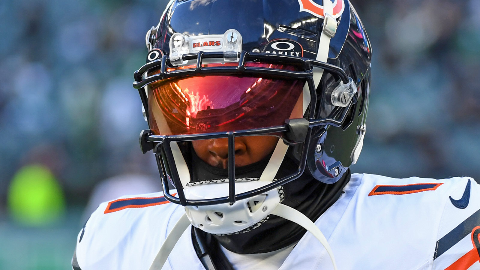 https://wp.clutchpoints.com/wp-content/uploads/2026/08/Chicago-Bears-cornerback-Jaylon-Johnson-against-the-Philadelphia-Eagles-at-Lincoln-Financial-Field.jpg