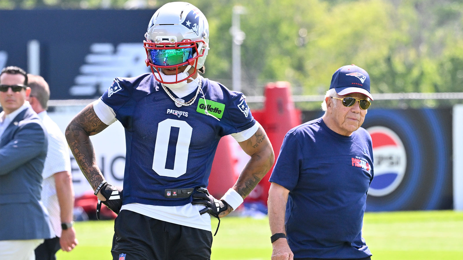 Kevin Byard just dubbed Patriots’ Christian Gonzalez the GOAT of contract disputes