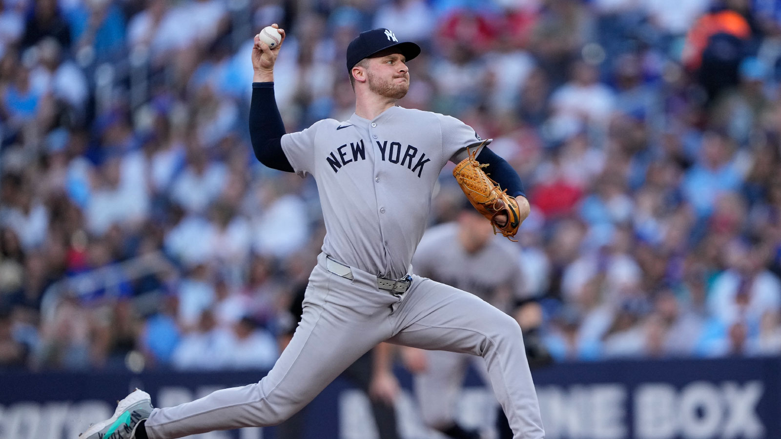 2 pitchers receive big injury updates amid Yankees playoff push