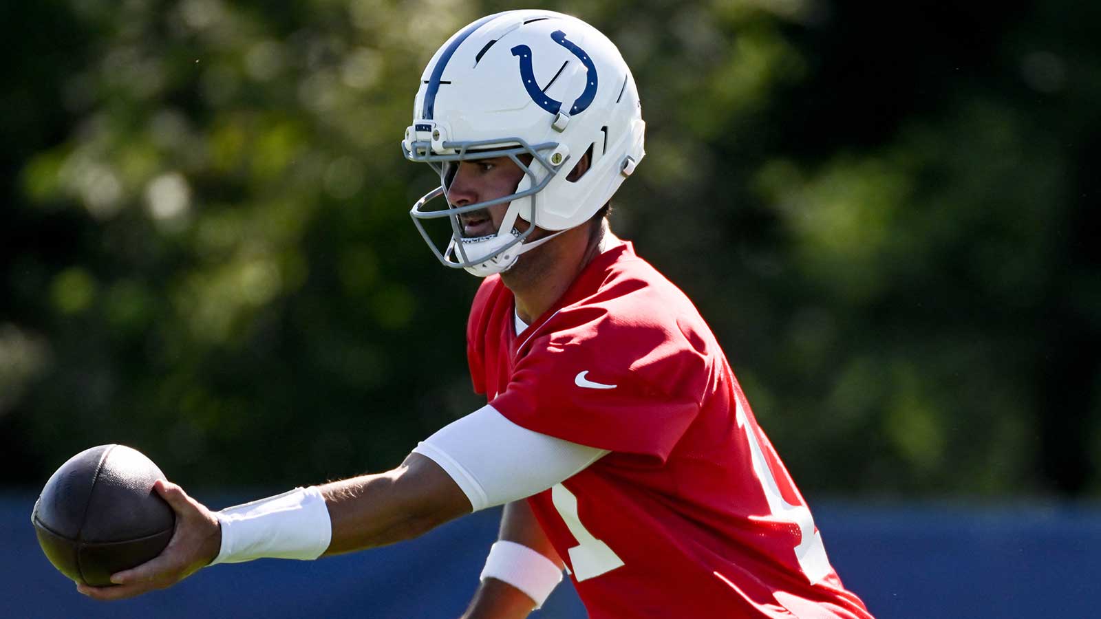 Colts’ Daniel Jones puts Achilles concerns to rest with strong statement