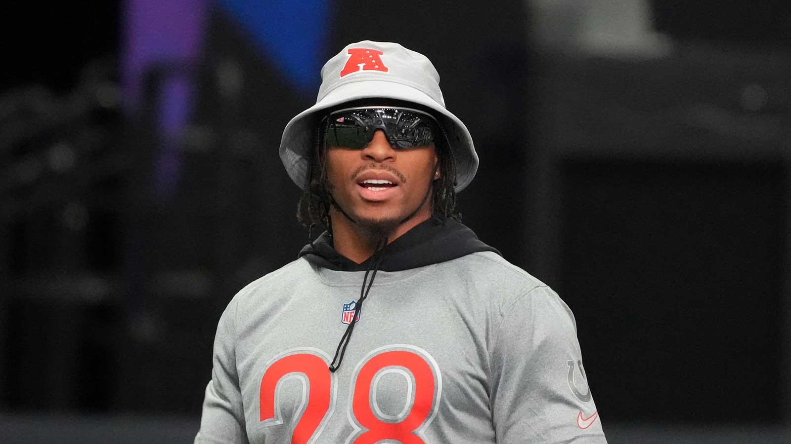https://wp.clutchpoints.com/wp-content/uploads/2026/08/Colts-running-back-Jonathan-Taylor.jpg