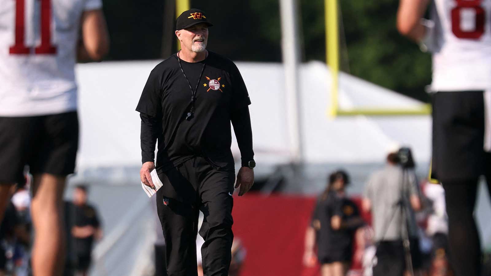 https://wp.clutchpoints.com/wp-content/uploads/2026/08/Commanders-head-coach-Dan-Quinn.jpg