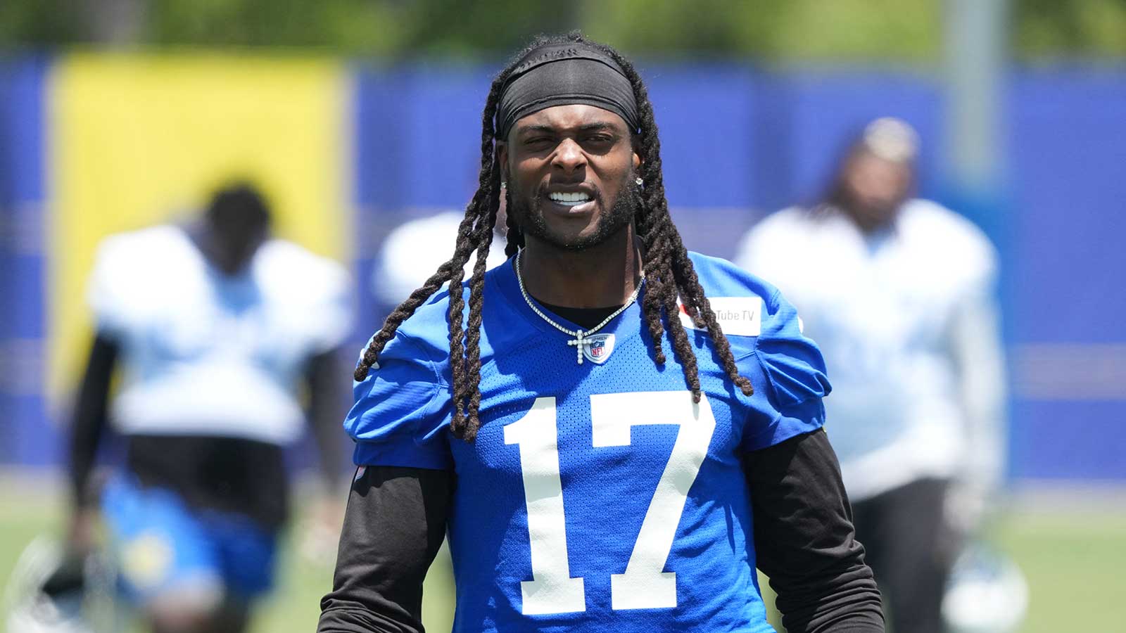 https://wp.clutchpoints.com/wp-content/uploads/2026/08/Davante-Adams-at-training-camp.jpg
