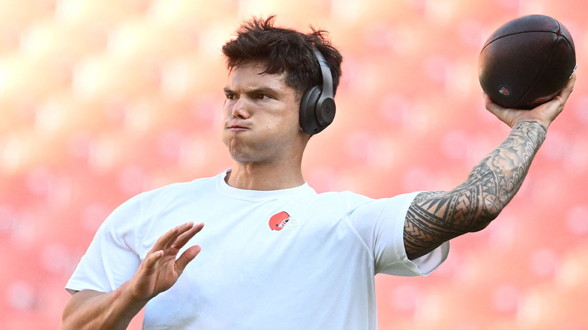 Browns make Dillon Gabriel move due to mysterious back injury