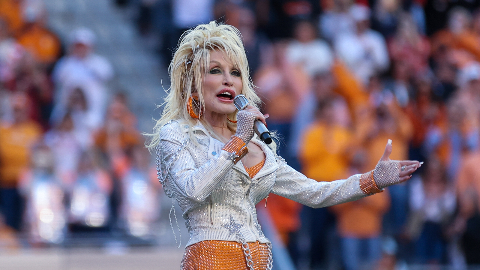 Dolly Parton performing at Tennessee Volunteers football game before her death.