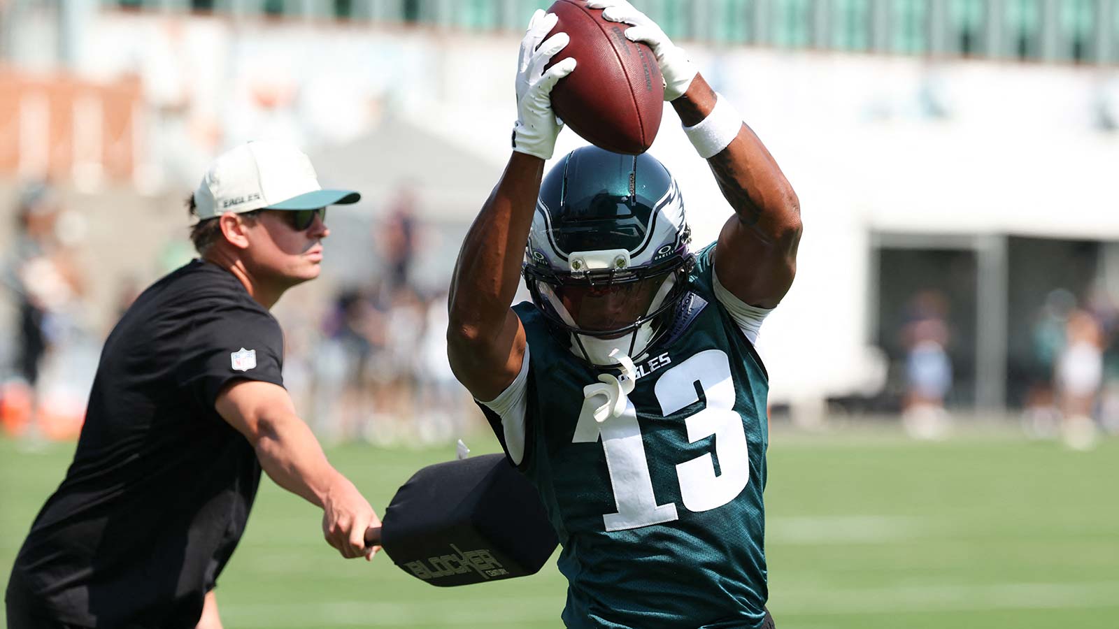 Eagles rumors: The new Jalen Hurts target that's opening eyes at training camp