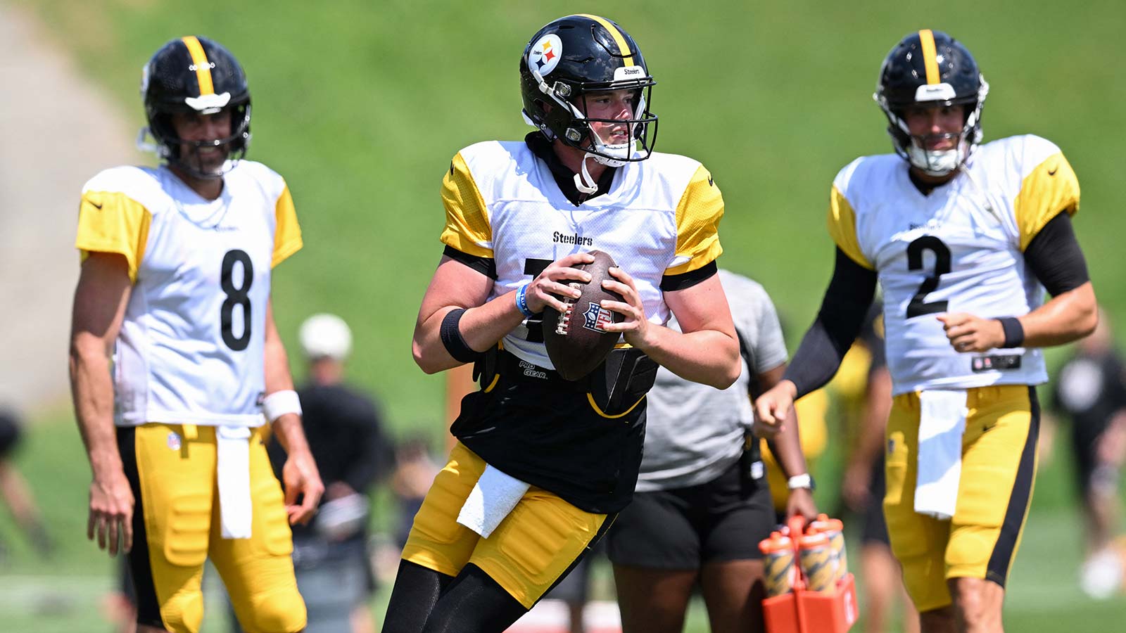 Steelers’ Drew Allar reveals what Aaron Rodgers is helping him improve in training camp