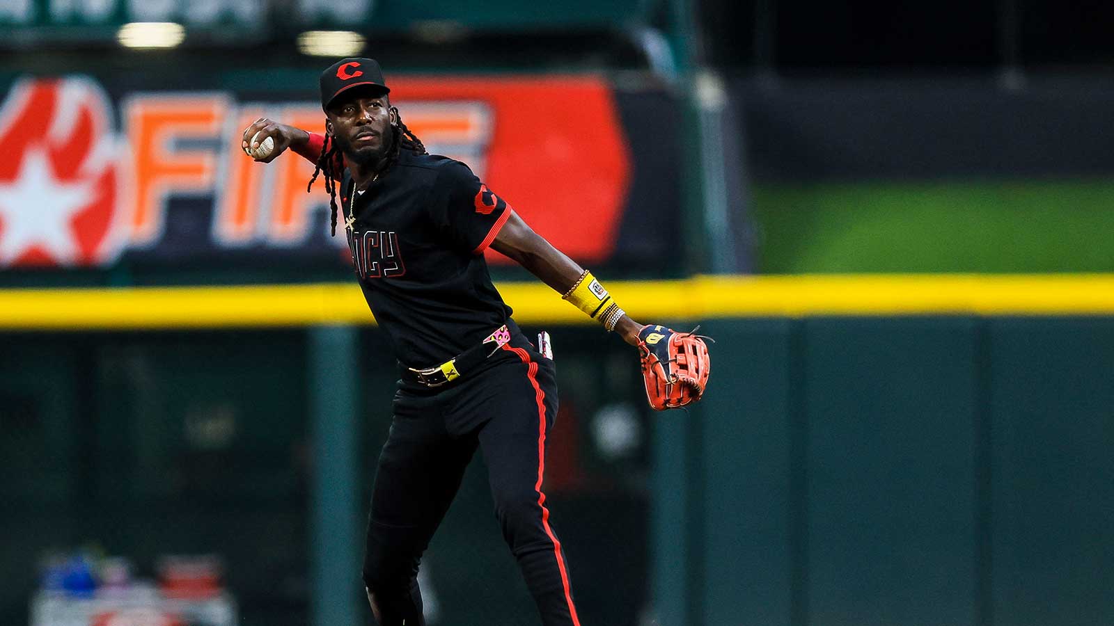 MLB rumors: Red Sox strike out in Elly De La Cruz trade pursuit
