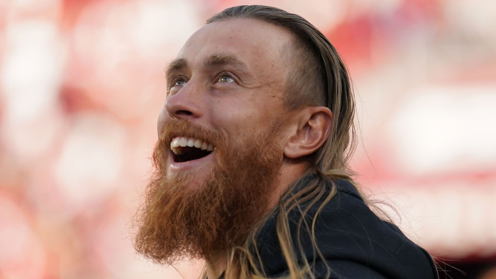 https://wp.clutchpoints.com/wp-content/uploads/2026/08/George-Kittle-laugh.jpg