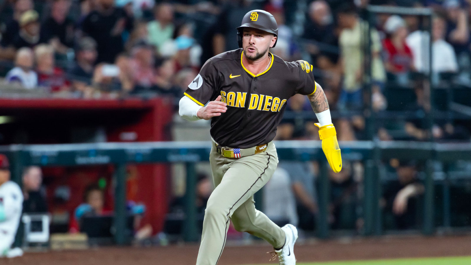 https://wp.clutchpoints.com/wp-content/uploads/2026/08/Jackson-Merrill-running-the-bases.jpg
