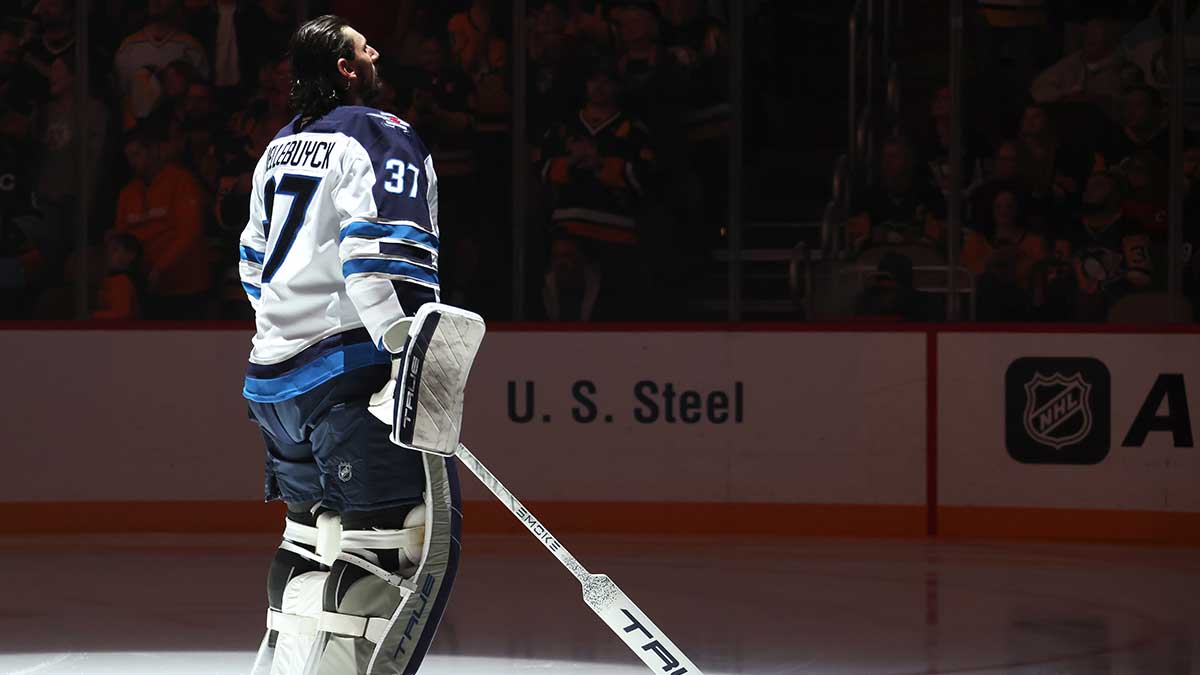 Jets’ Connor Hellebuyck trade update prompts ‘Dodgers situation’ claim