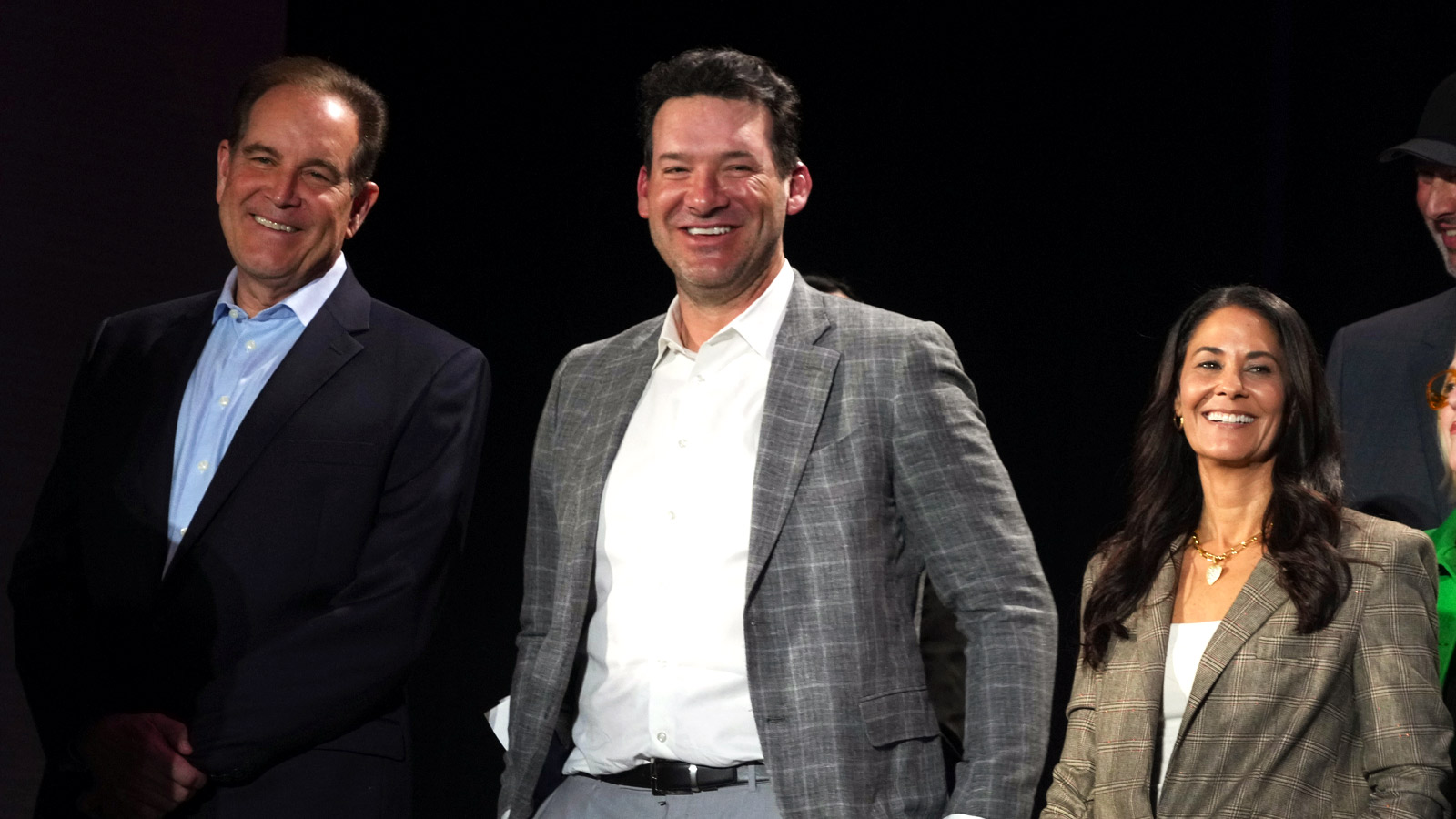 Jim Nantz breaks silence on ‘great friend’ Tony Romo’s OWI arrest and leave