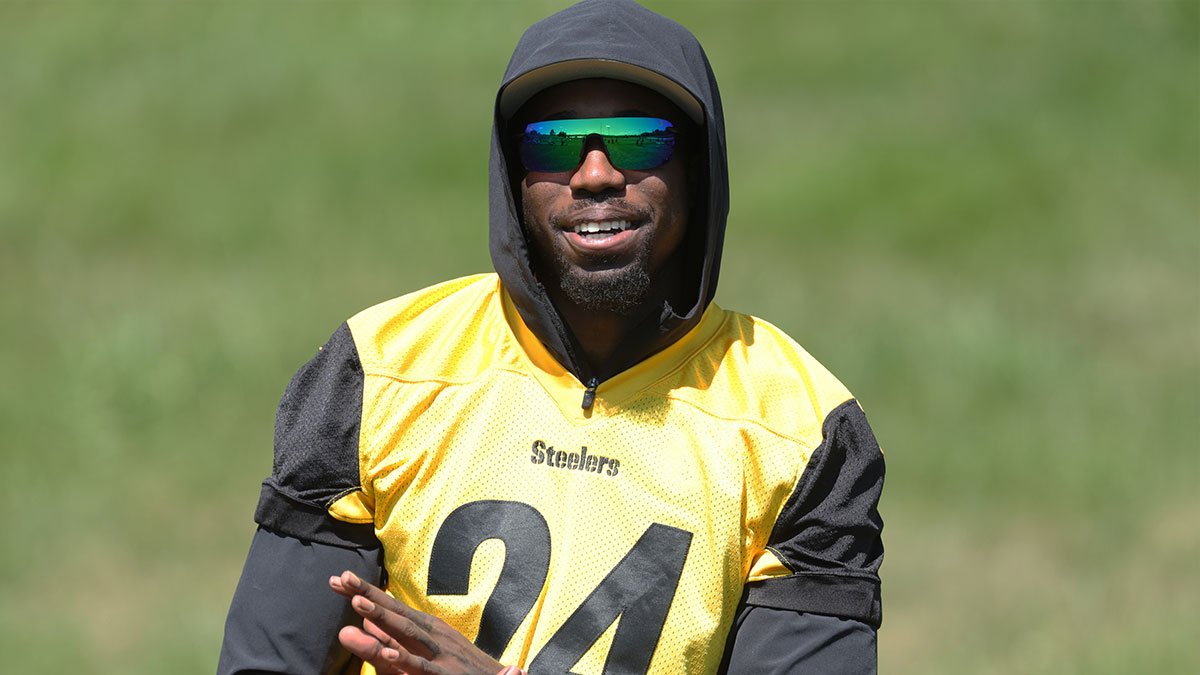 Steelers GM stands firm on contract policy with Joey Porter Jr. standoff lingering