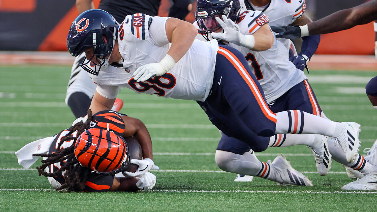 https://wp.clutchpoints.com/wp-content/uploads/2026/08/Jordan-van-den-Berg-makes-a-tackle-against-running-back-Kentrel-Bullock.jpg
