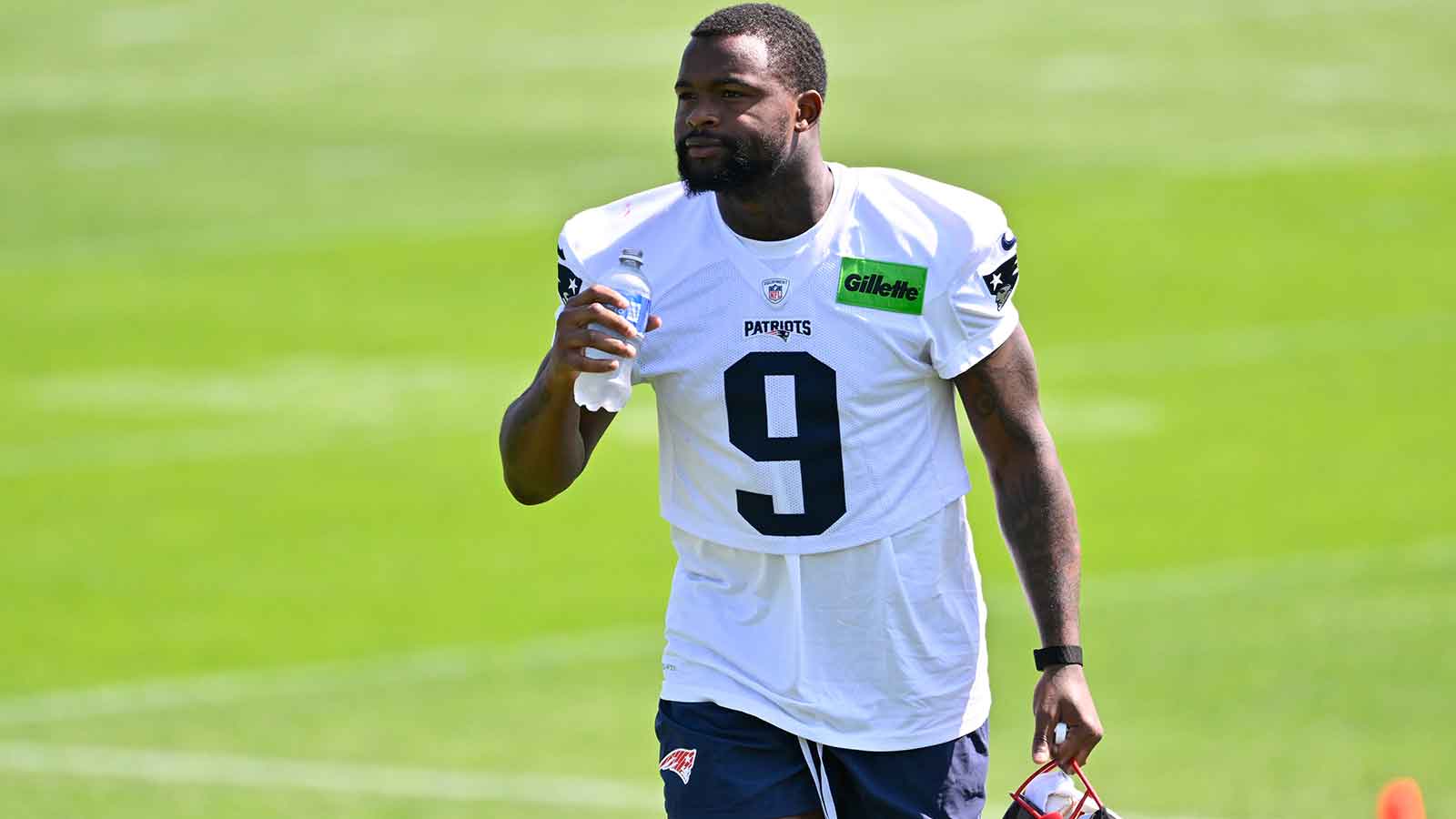 Patriots trade Kayshon Boutte to Texans after Jayden Higgins’ ACL tear